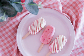 Strawberries and Cream Protein Icecream Pops